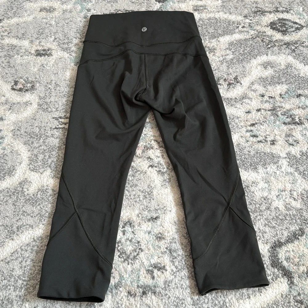 Lululemon In Movement Crop *Everlux 19